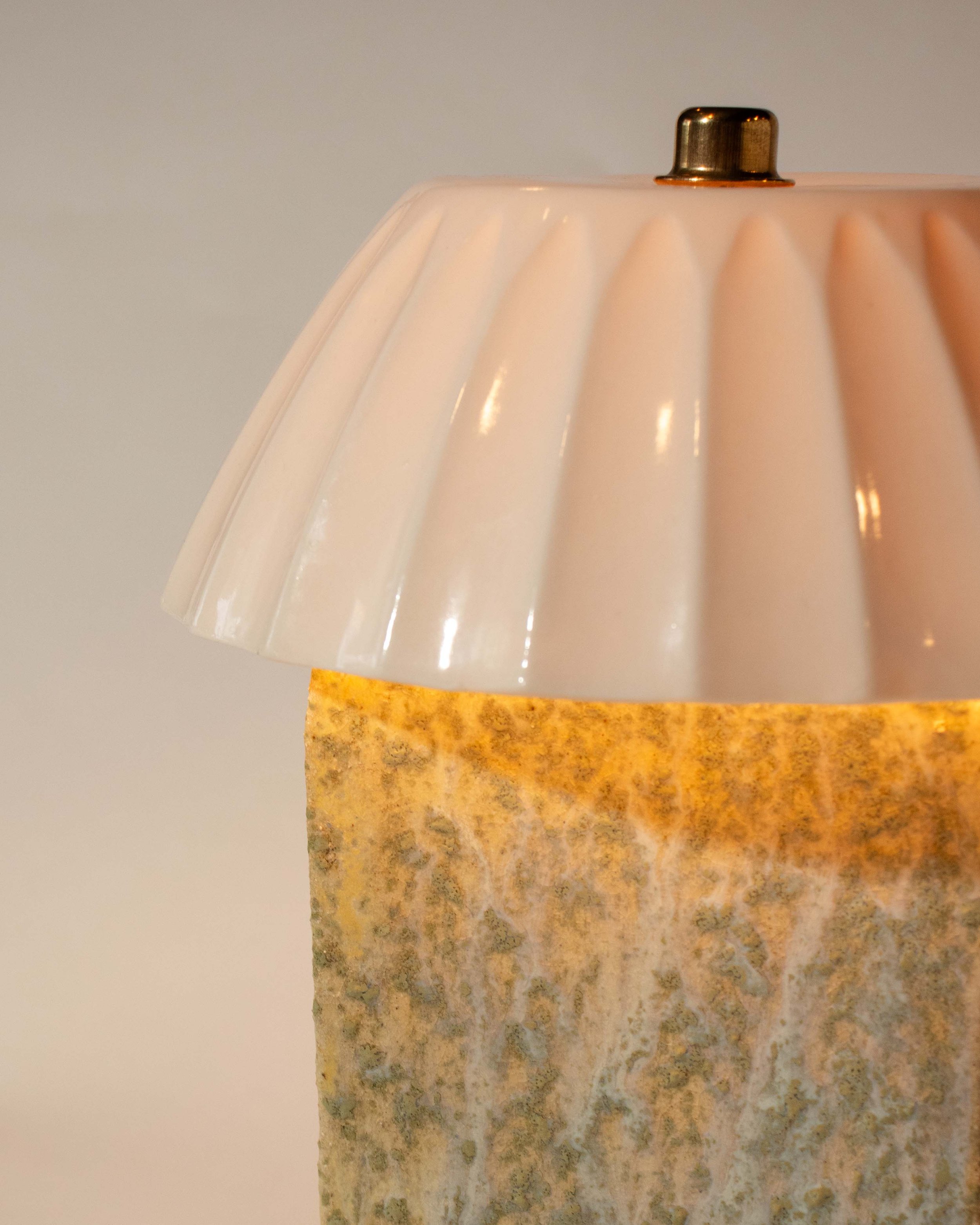 CoffeeLamp_BlueCheese_Detail.jpg