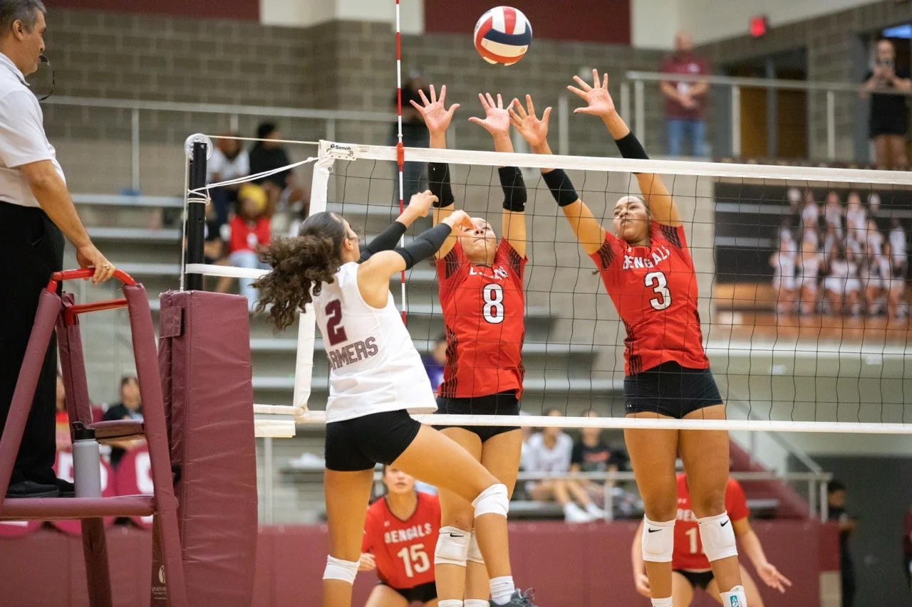 LC_LewisvilleHSvolleyball_9-17-32 Large.jpeg