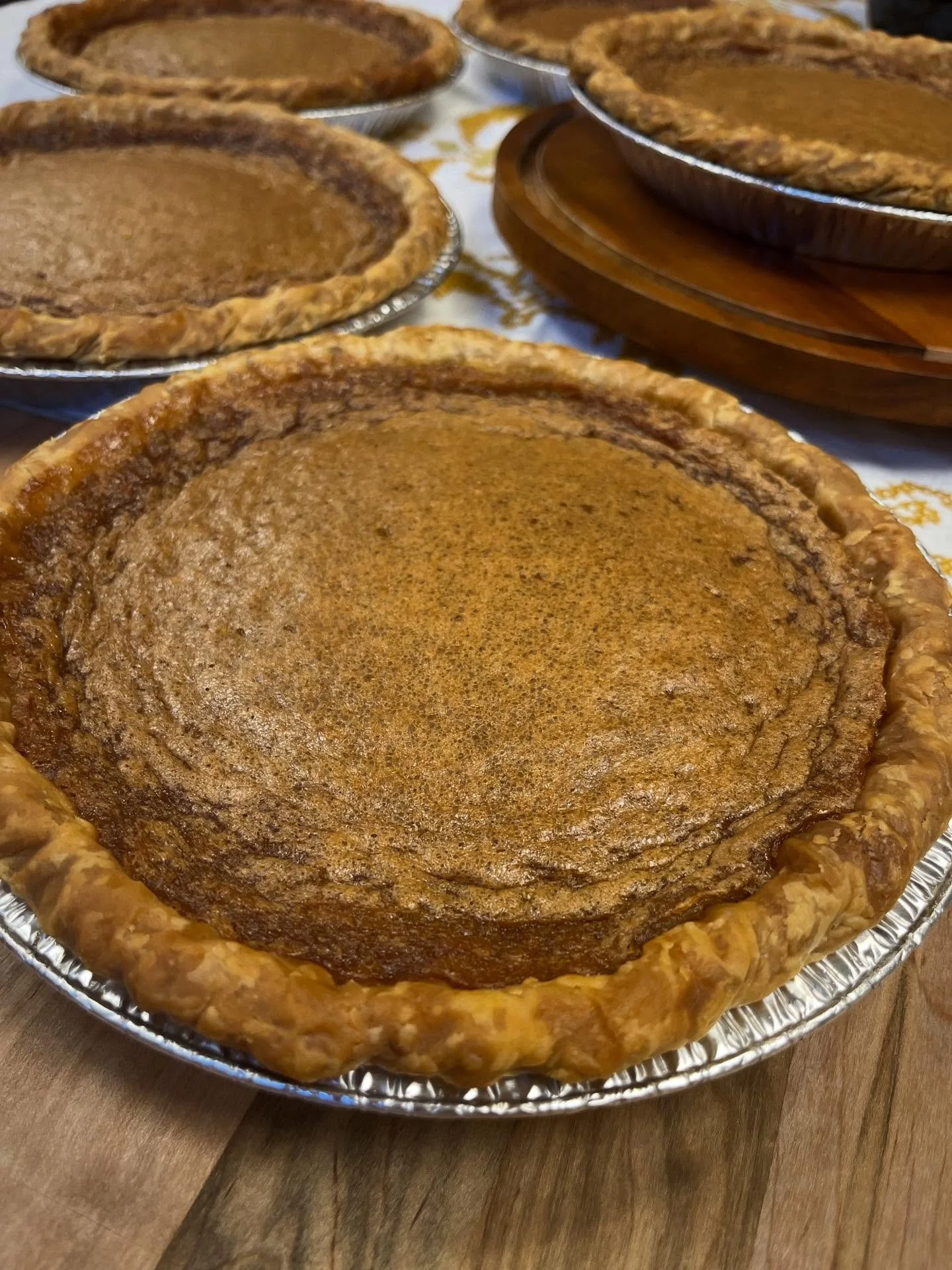 ✨Maple Cream Pie✨
We can’t think of a more North Shore pie! Local Caribou Cream Maple Syrup and an all-butter crust help ease us into fall. 🍁 Head to @cookcountycoop for a slice (or two)!