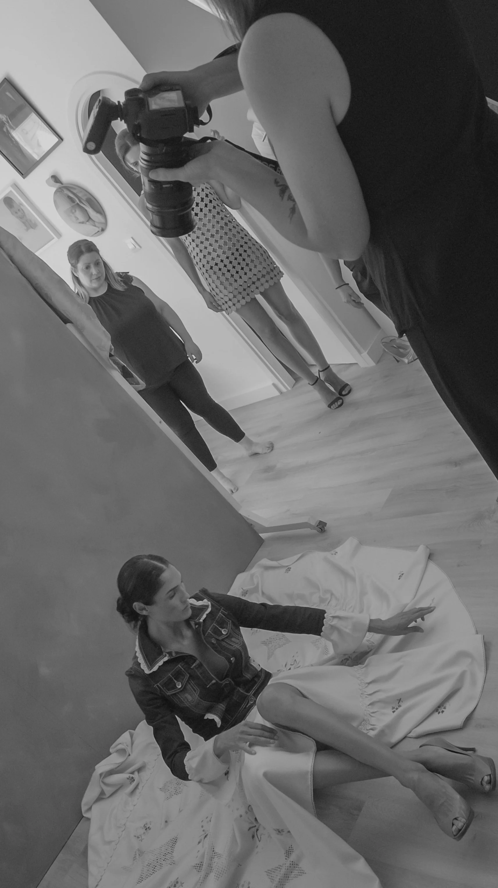 upcycling fashion  detalles de costura  moda reciclada  diseño de autor  tejidos reutilizados  alta costura sostenible  Águeda Valle Upcycling  fashion film  prenda única  moda eco