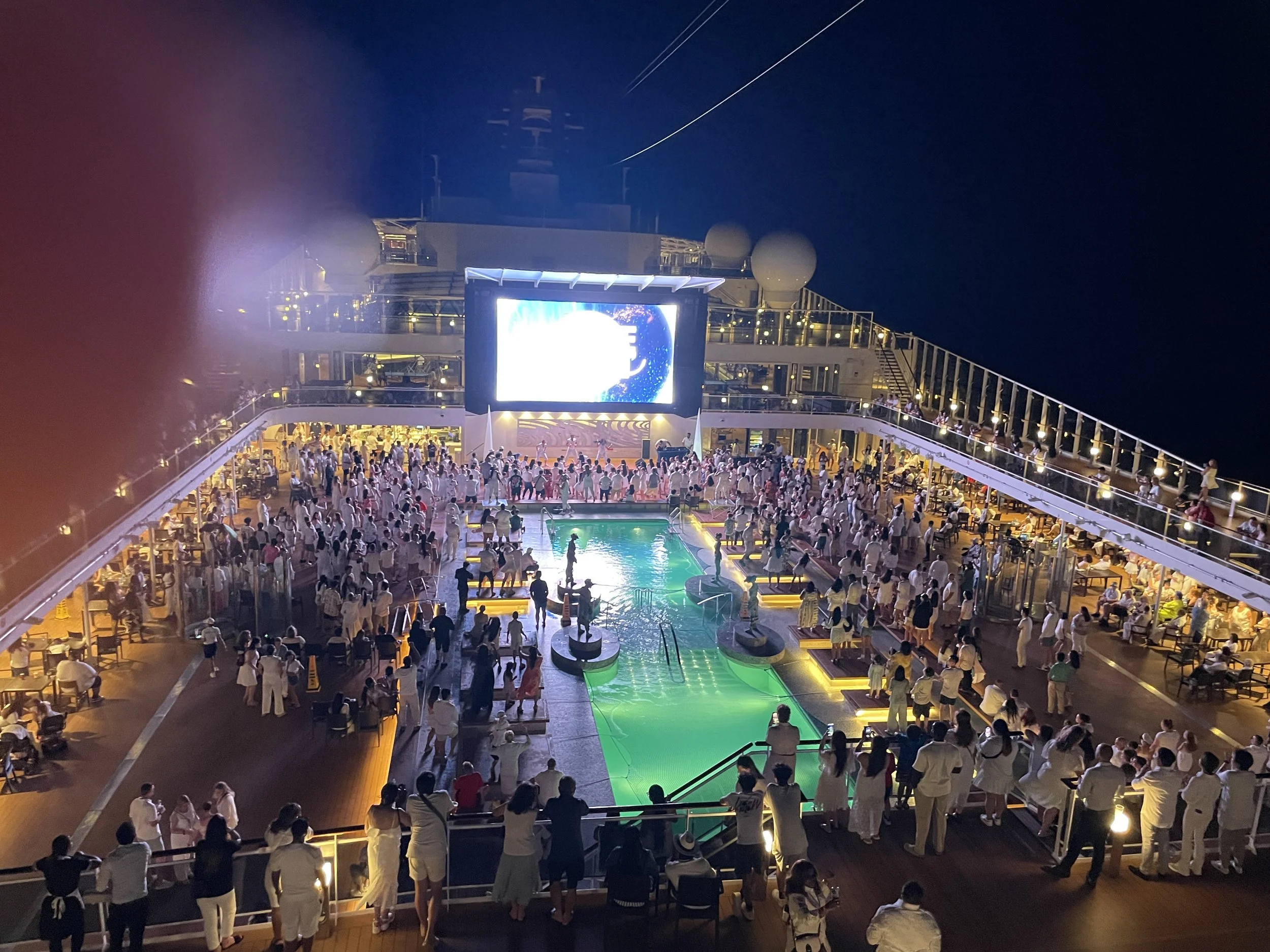 20240626-Bahamas-White Night Crowd.jpg