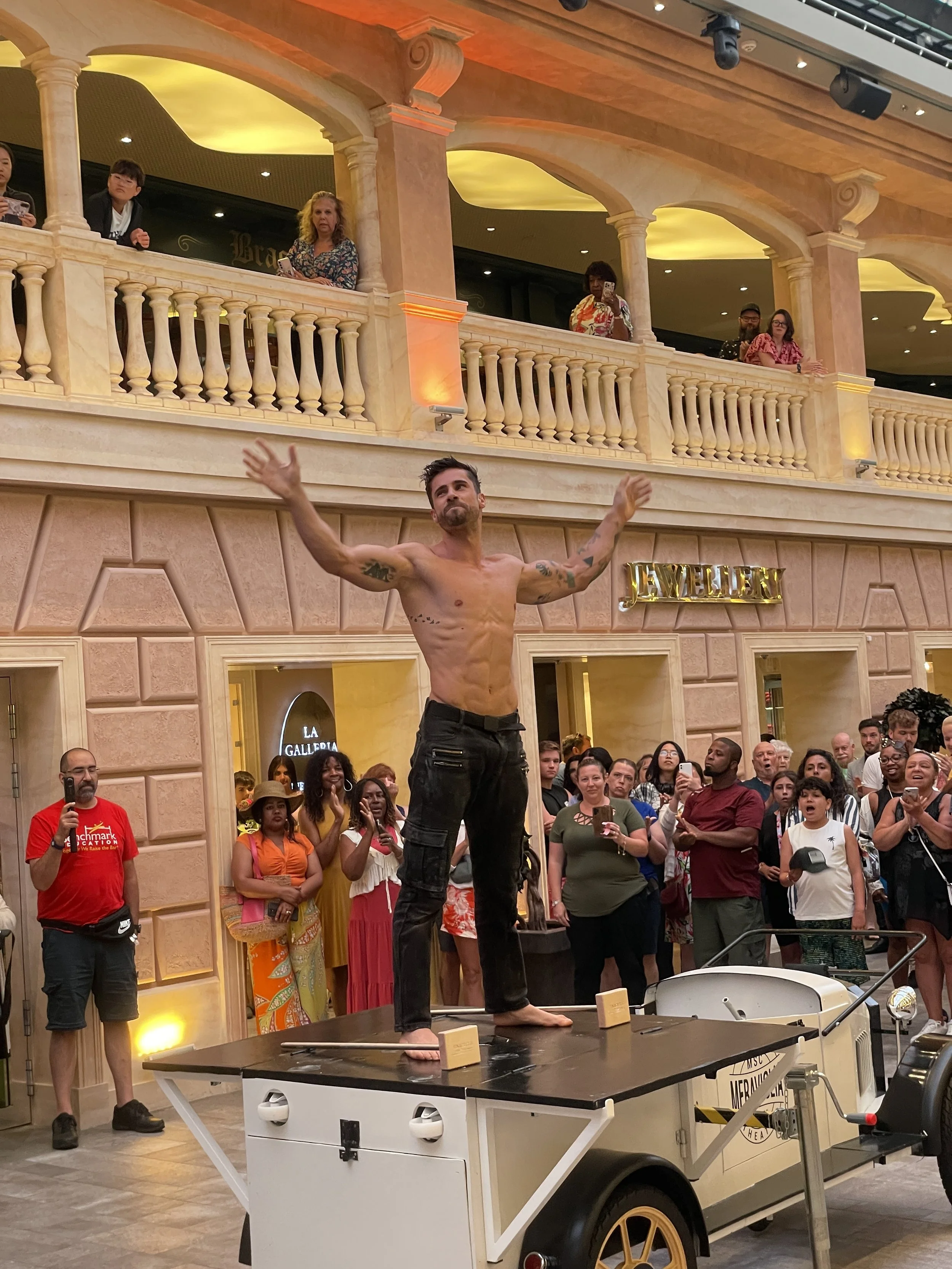 20240630-Bahamas-Meraviglia-acrobat.jpg