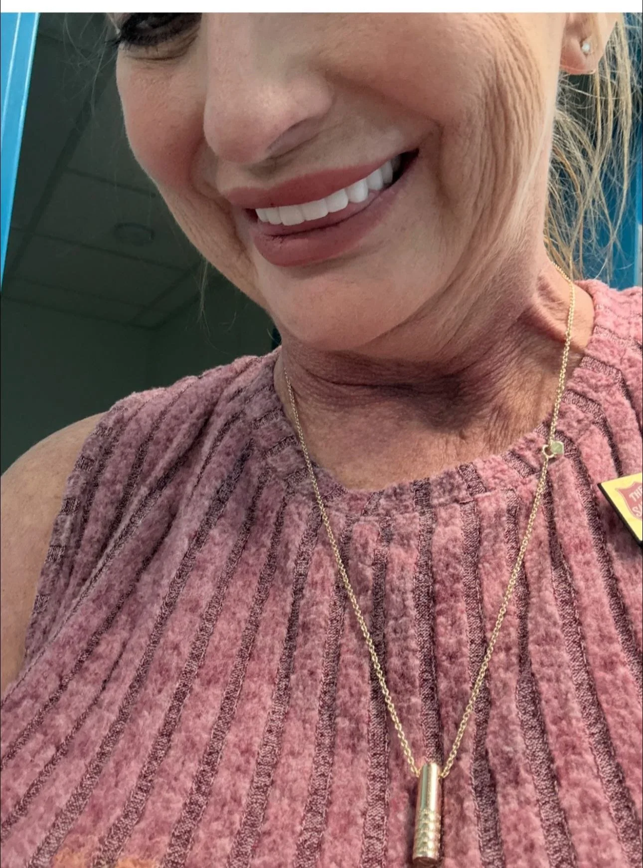 PLEASE HELP. My dear friend Shanna Jasper
lost a very important gold necklace &amp; cylinder with her father&rsquo;s ashes in it. The cylinder has circles of small crystals &amp; is lightly inscribed on the back/inside.

She was selling snowcones on 