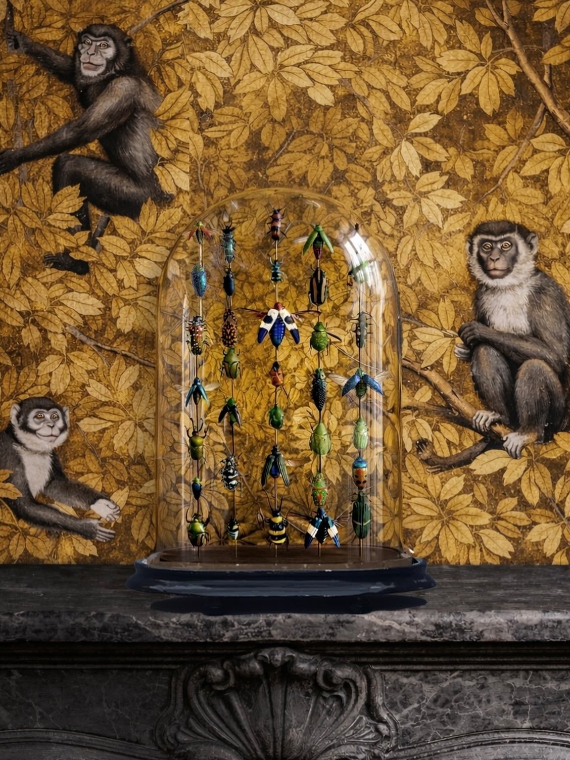 Totem poles of jewel beetles in a gilded jungle.

&mdash;

#wallpaper #homedecor #mantelpiece #insectart #jewelbeetle