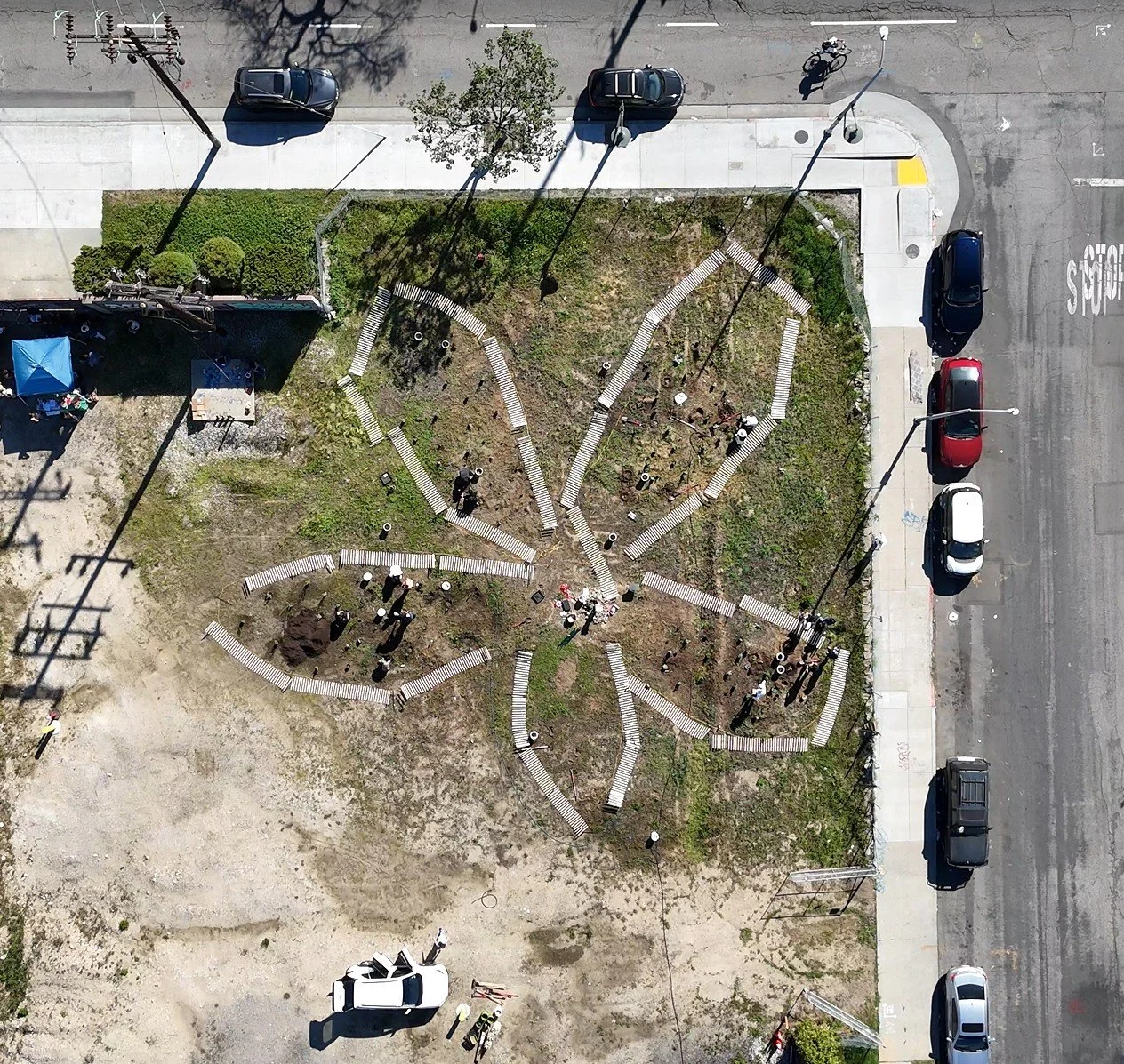 JEFFERSON BLVD / LOS ANGELES — reimagining a former oil drill site in South LA