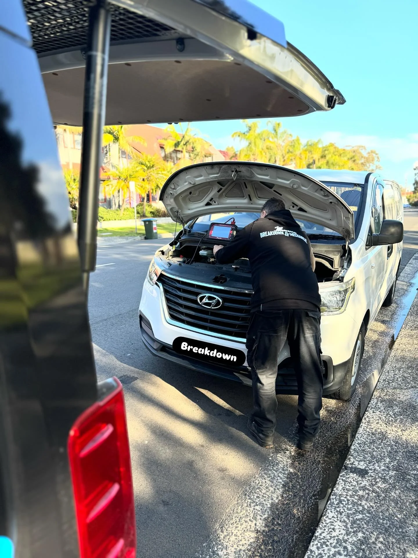 Did you know we use our diagnostic scanning tool to assist us in our call-outs and breakdowns!

A diagnostic scanning tool is essential for modern auto repair, this allows us to diagnose, repair and verify vehicle issues quickly and accurately.
This 