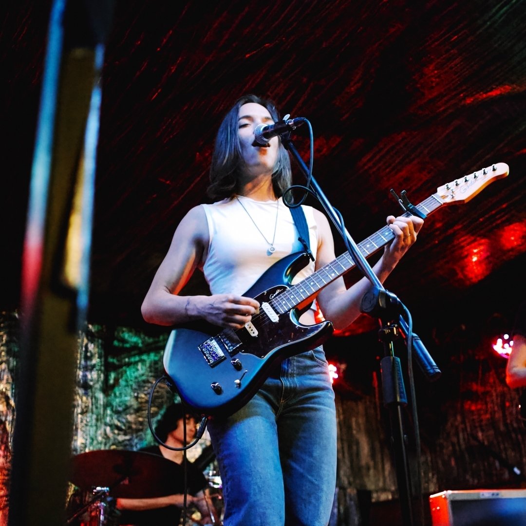 (Pt. 1) Favorites from the @twobadbricks show at L'H&eacute;misph&egrave;re in Montreal back in July (7/21/24).

My first-ever live music shoot with the new Sony Mirrorless + Sigma 16mm

#twobadbricks #photography #livemusicphotography #livemusicphot
