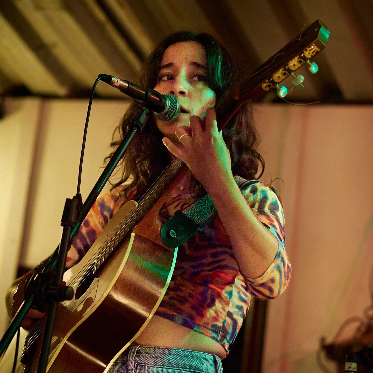 @sofiagabardina live at @tatayaba.pdd | Saturday, April 7, 2026

Gear: OM-5 MII + Olympus 75mm f/1.8 (+20mm f/1.4 Pro for last photo)

Lots of new trials this week: Gave the 75mm its first real test, switched over editing software from Lightroom to C