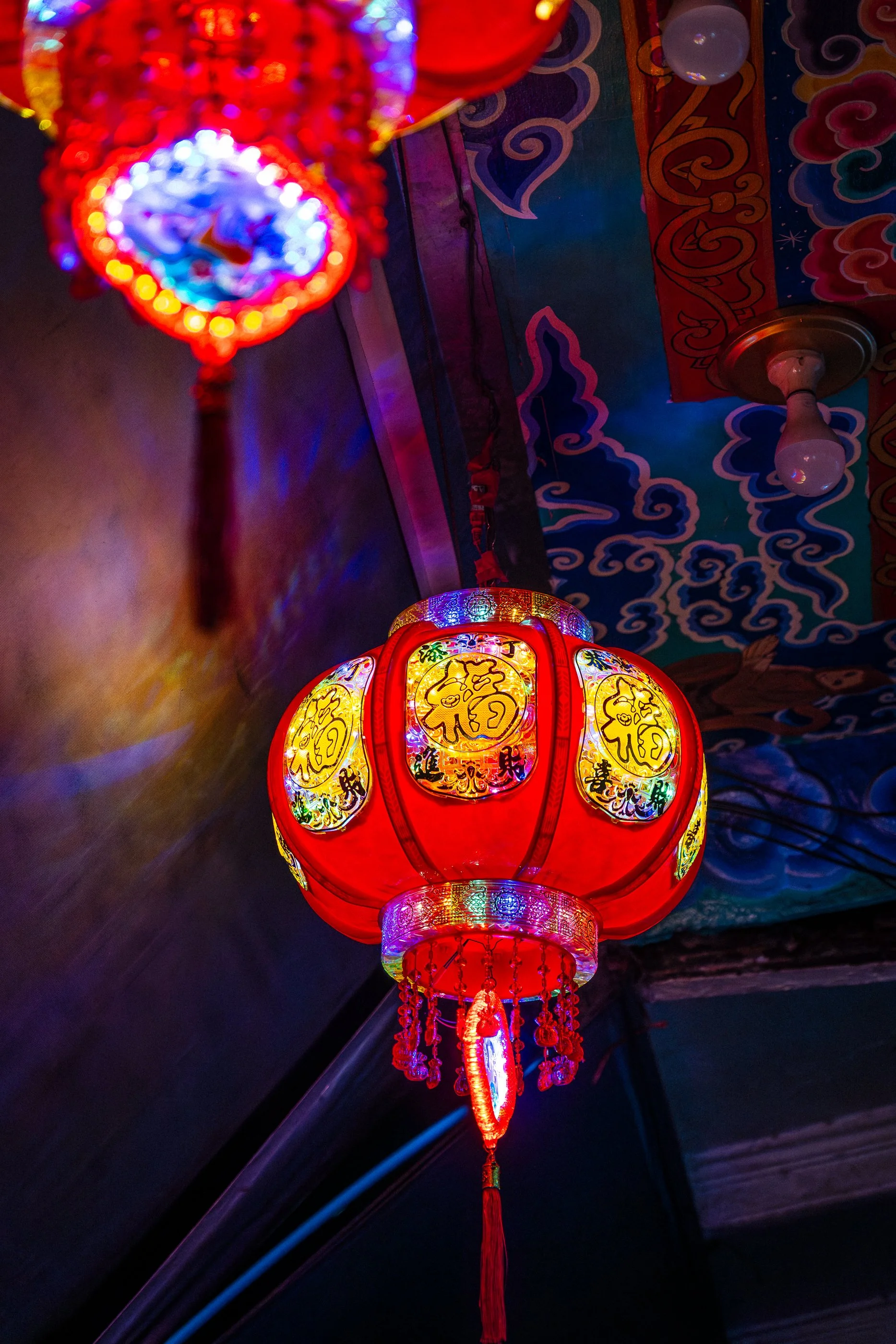AustinJKettelhut_Bangkok_Lanterns_08791_250411_Low Res.jpg
