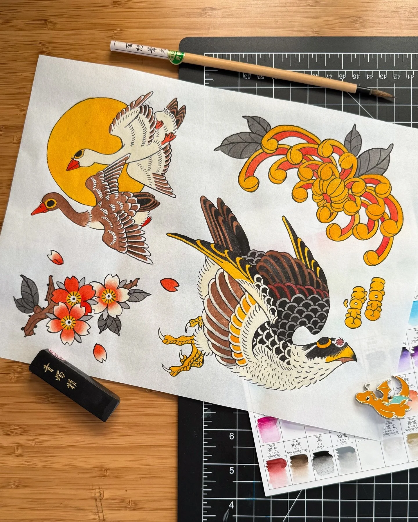 New flash / pre-drawn designs inspired by Hokusai&rsquo;s birds. This sheet includes:
- Double geese flying in front of the moon
- Chrysanthemum / kiku
- My take on Hokusai&rsquo;s falcon in flight
- Cherry blossoms / Sakura on a branch

.
.
.
#japan