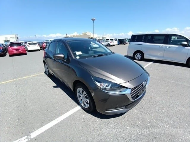 2021 MAZDA2 SKYACTIVE (ARRIVING OCTOBER) — CAR HUB