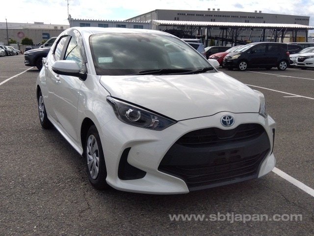 TOYOTA YARIS 1.5L HYBRID G (RESERVED)