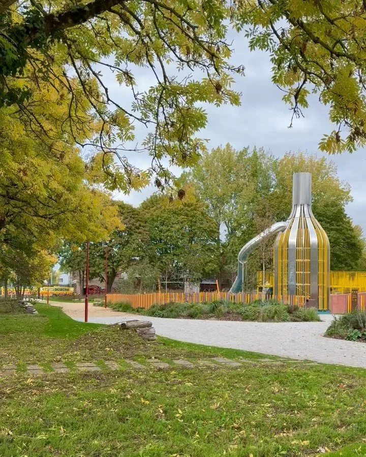 Ancoats Green is changing with the season 🍁 

By spring, new homeowners at Eliza Yard will be calling this their view &ndash; with homes available to buy now &ndash; ready to move-in April 2026 ✨

#ElizaYard #Ancoats #NewHomesForSale #ManchesterHome