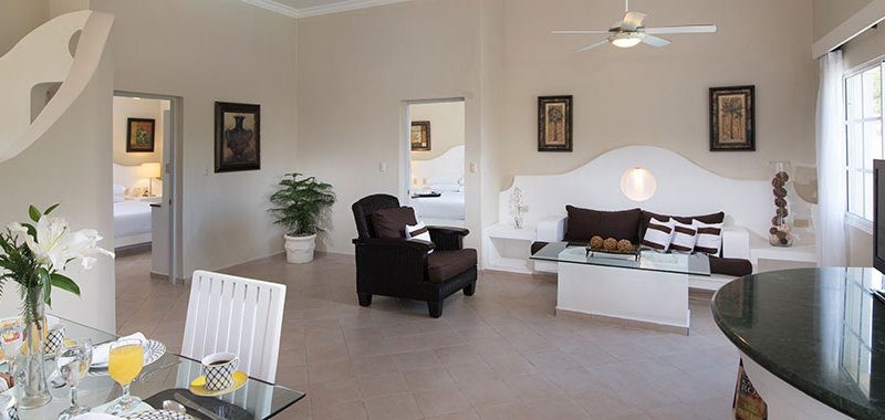 2018-Crown-Suites_12.jpg