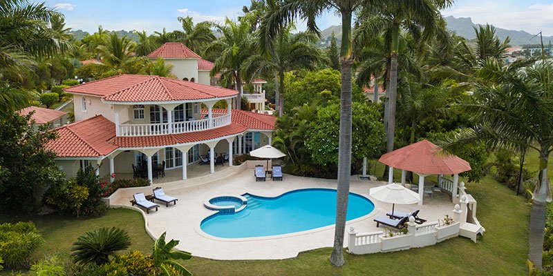 2018_Crown-Villas_1.jpg
