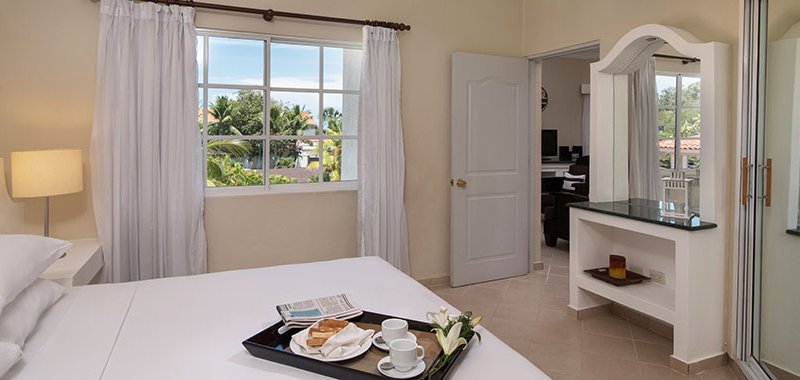 2018-Crown-Suites_10.jpg