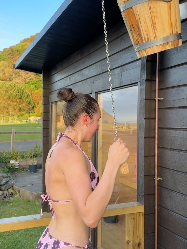Did you know that alternating between heat and cold isn&rsquo;t just a trend &mdash; it&rsquo;s backed by science?

💥 The hot sauna boosts circulation, relaxes muscles, and helps detox through sweat.

🧊 The cold plunge bucket activates your nervous