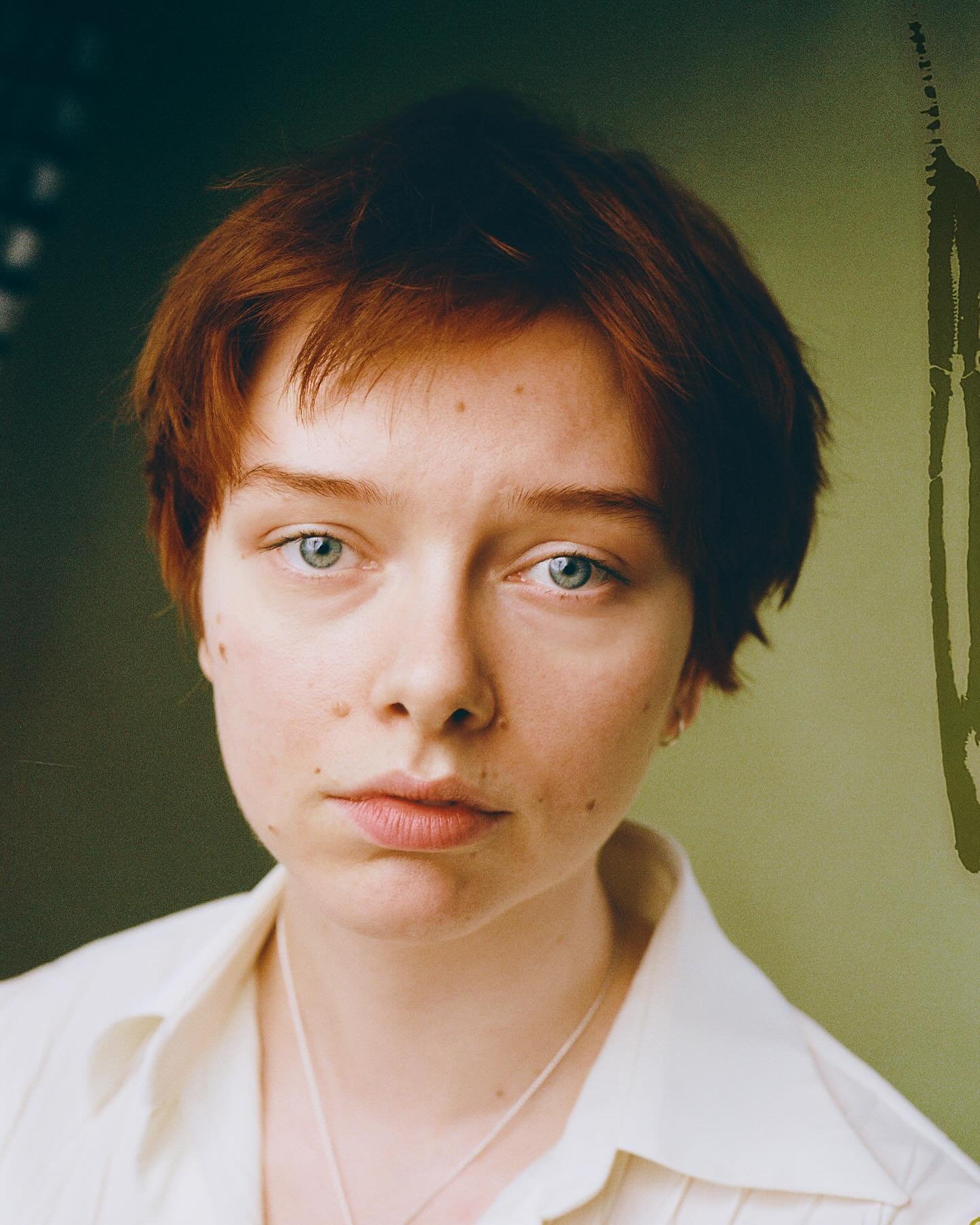 @pialitzmann 🧚🏻&zwj;♀️ on film 🎞️ by @coco.photostudios / @colette.collective ✨🍃

-
-
-
-
-
-

#londonheadshots #analogphotography #analogvibe #analogue #filmphotography #film #londonheadshotphotographer #londonheadshotphotography #londonactorshe