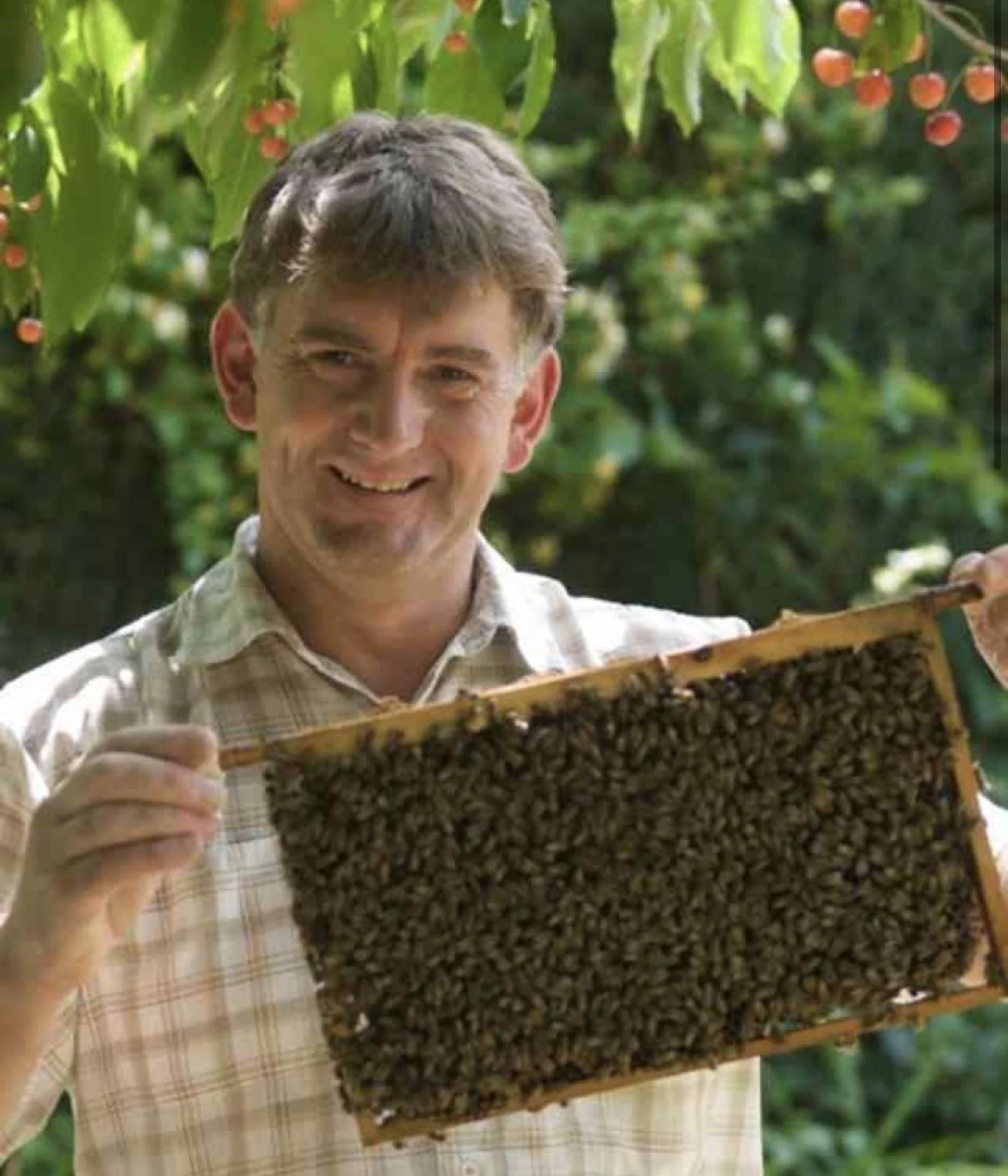 Talk: Simon Croson "Beekeeping &amp; World Travels