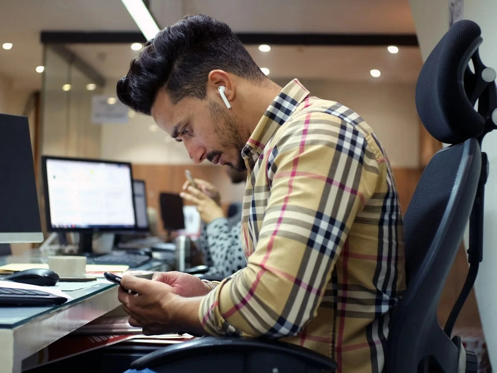 How to stop slouching
