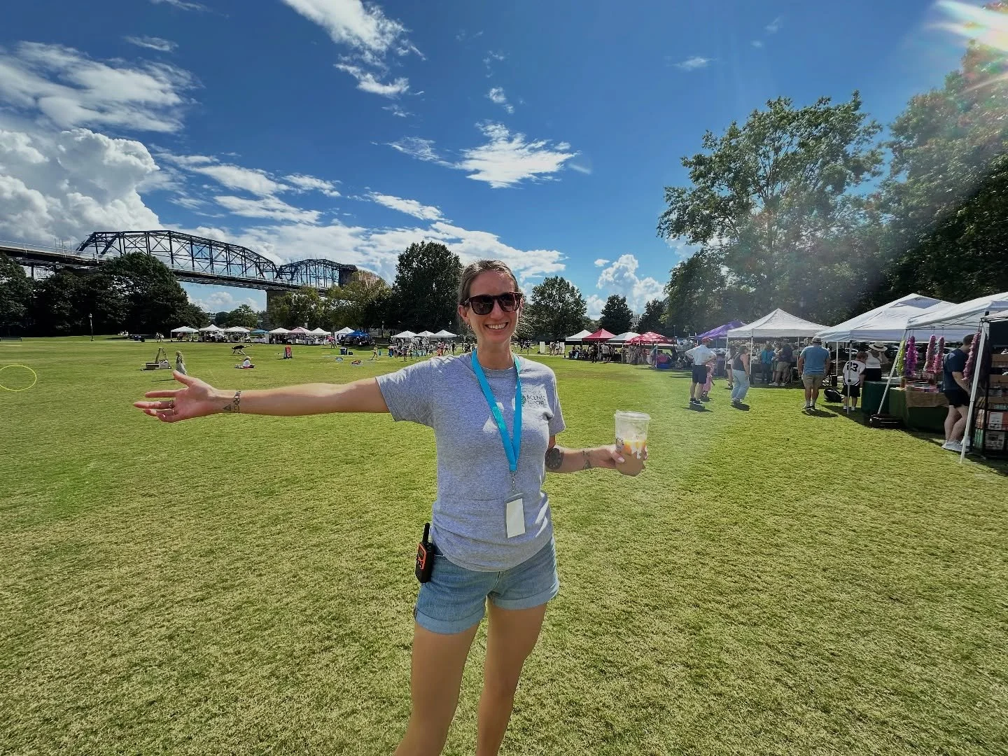 THANK YOU to all of our wonderful vendors and artists and to the 1,000(!) people that came out to the Scenic Stitches Spectacle this weekend! 😭 

If you went to the festival, we would love a little feedback. What was your favorite part of the event?