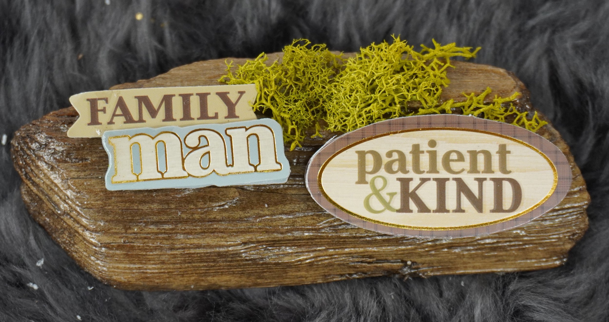 'Family Man' Wooden Display with Heartfelt Inscriptions on driftwood