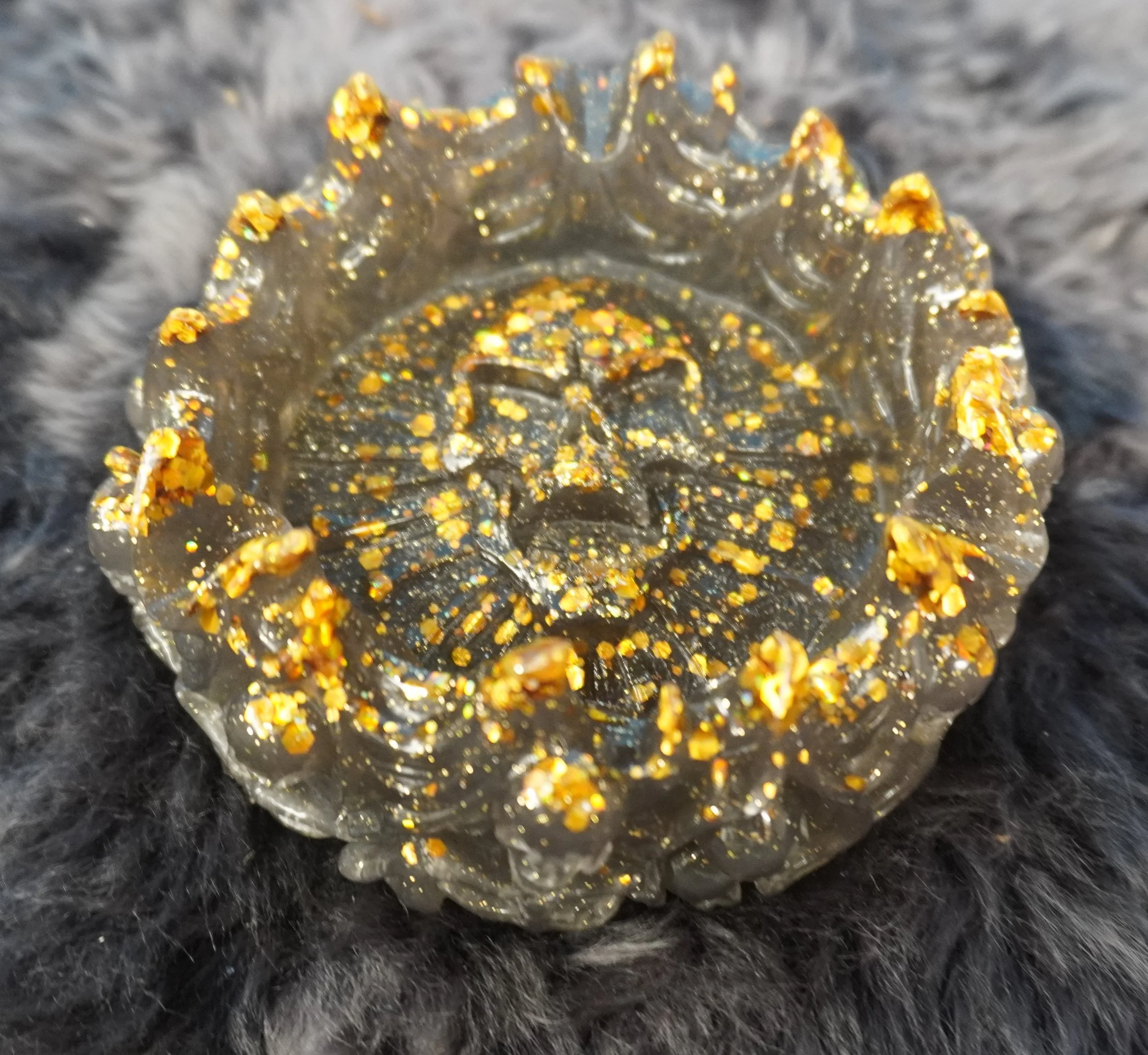 Ashtray gray with face and gold .JPG