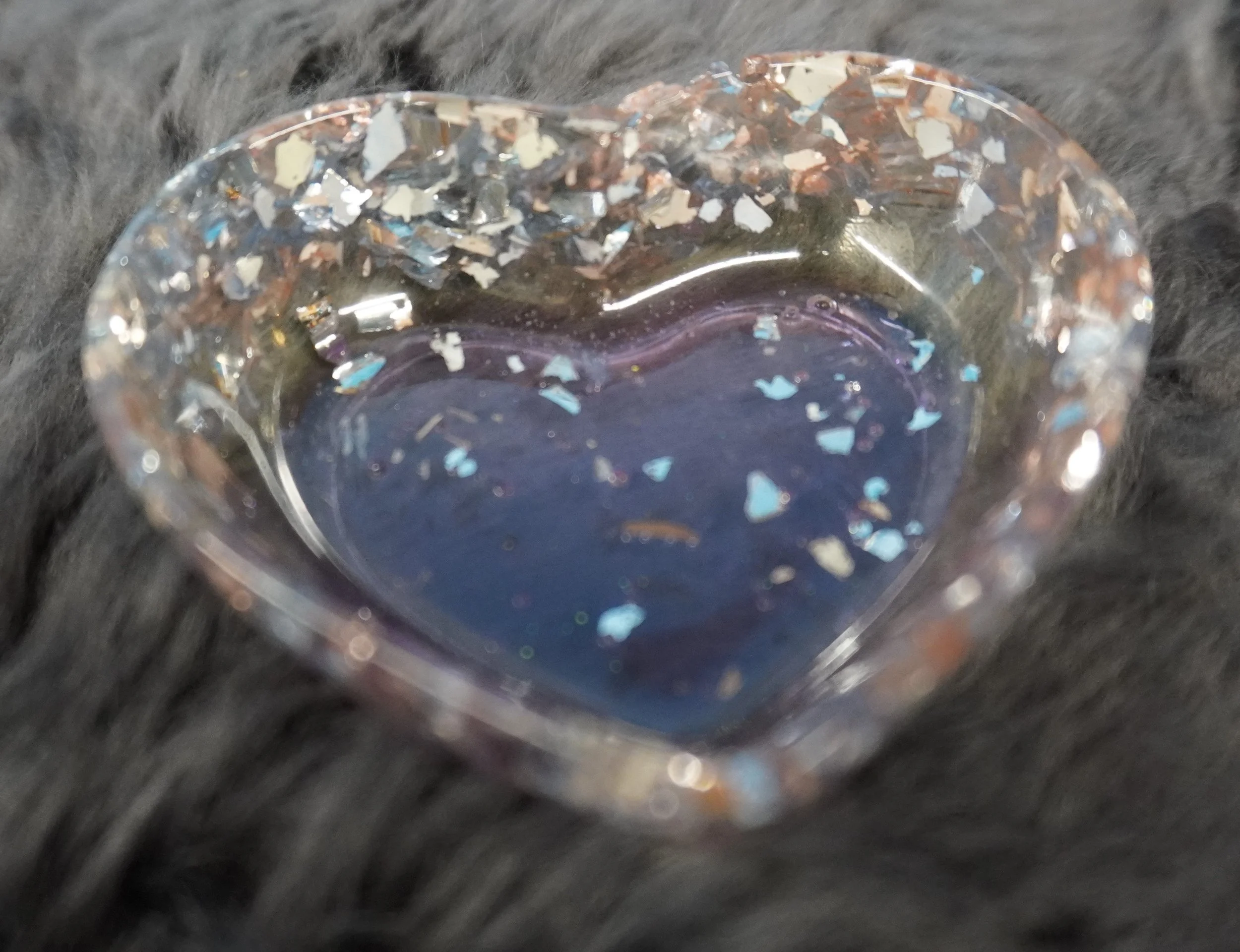 Trinket tray heart sparkly purple.JPG