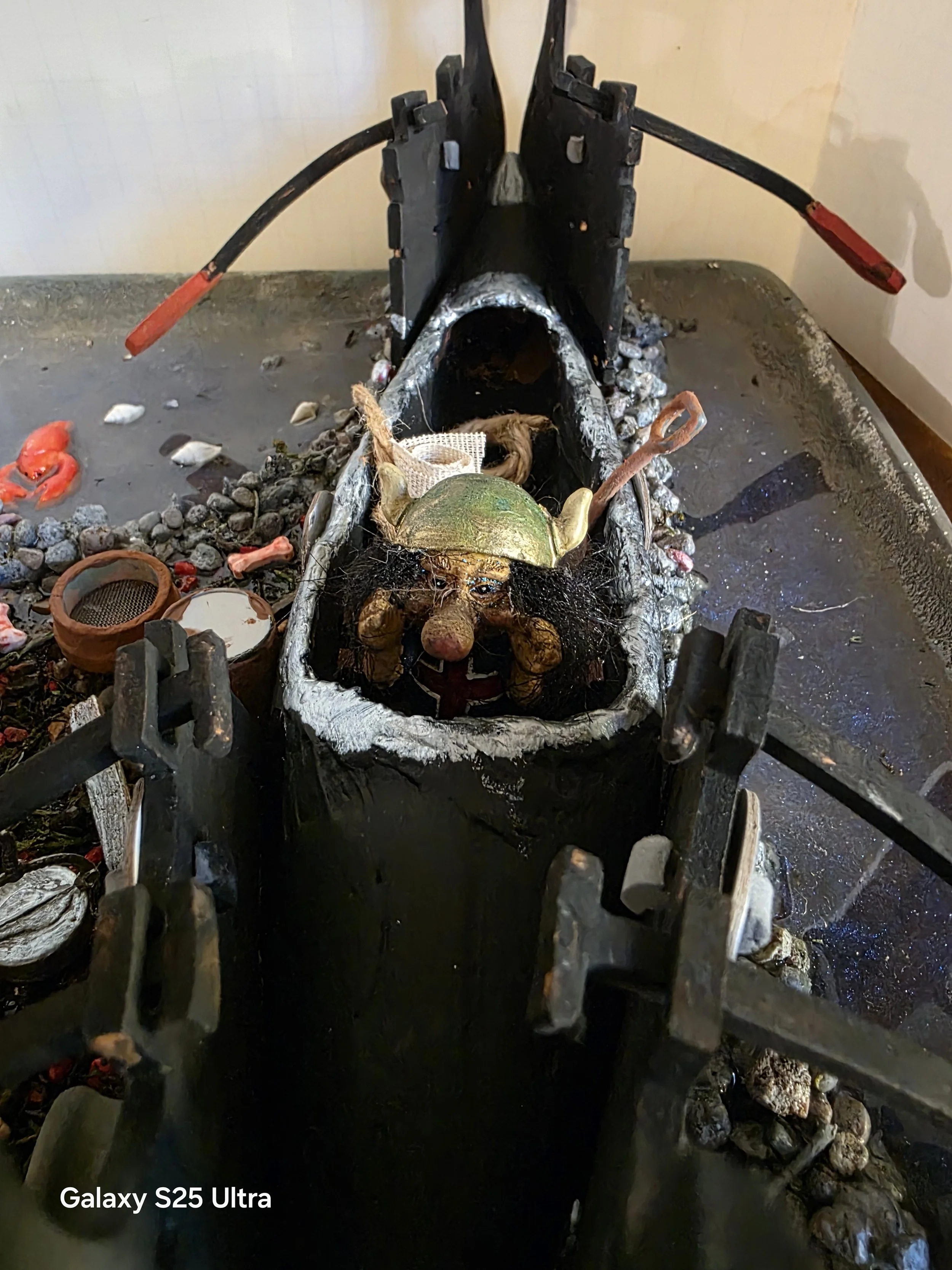 Vikings Ship Diorama 5.jpg