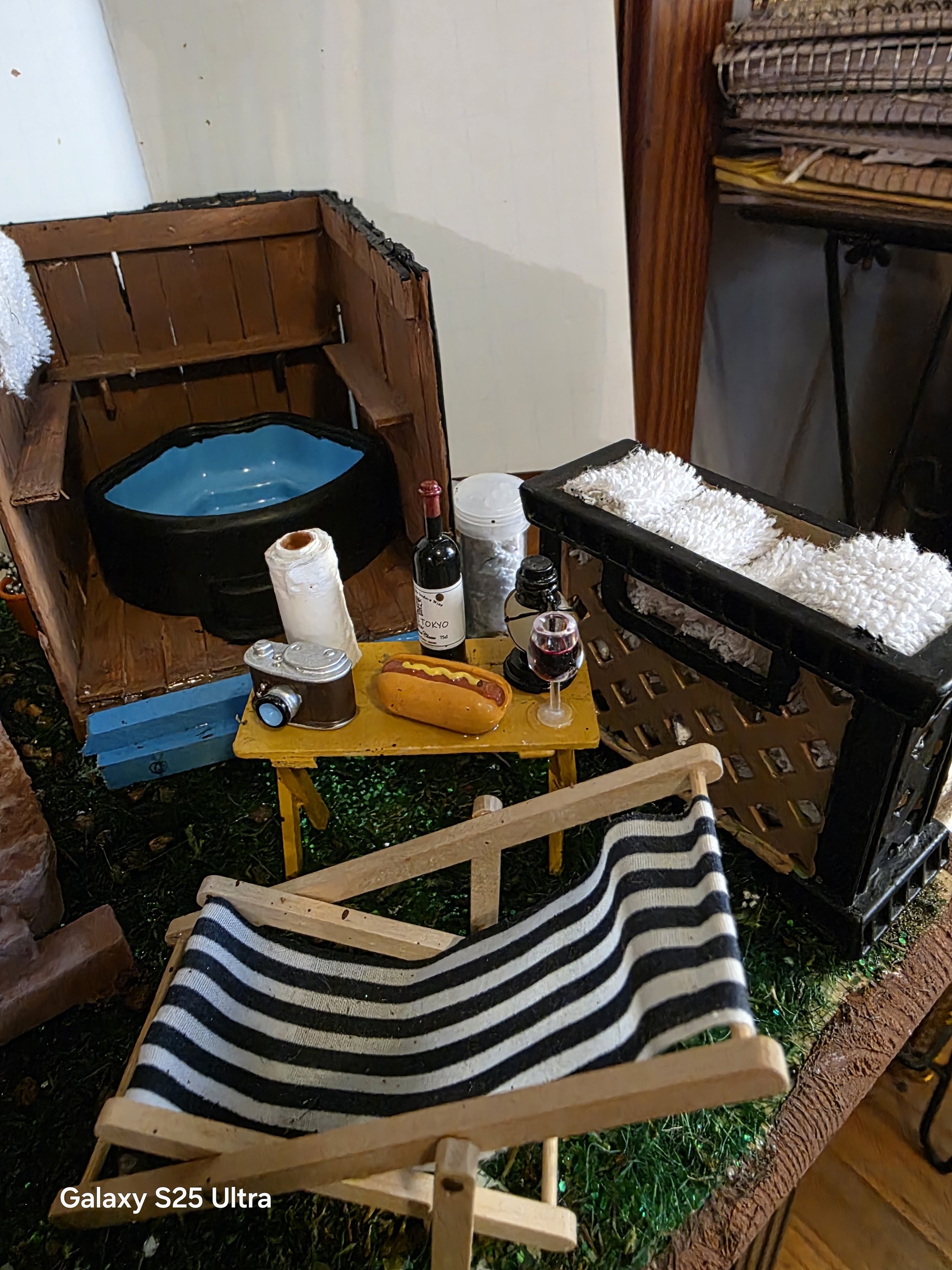 Diorama Camping With A Root Tree 4.jpg