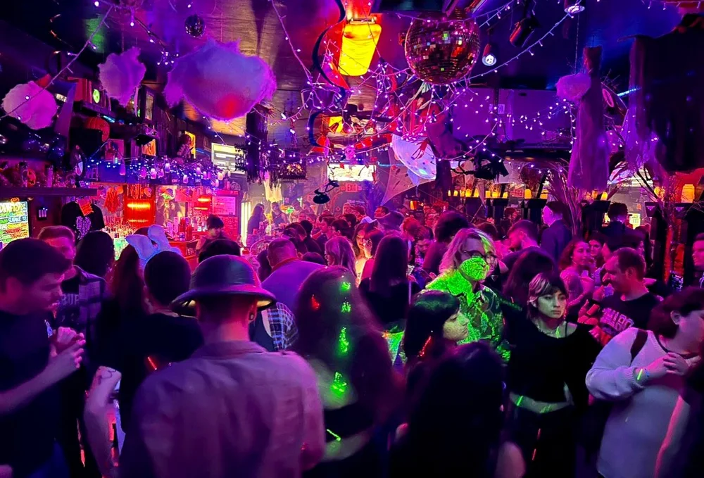 Bar photo 2