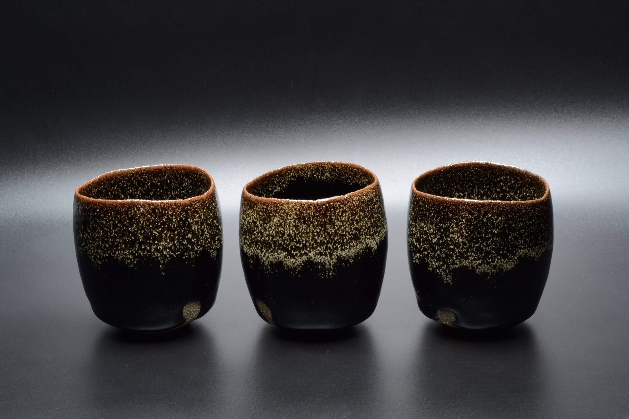   Lot de 3 tasses    Réf. Lot1   80€ 