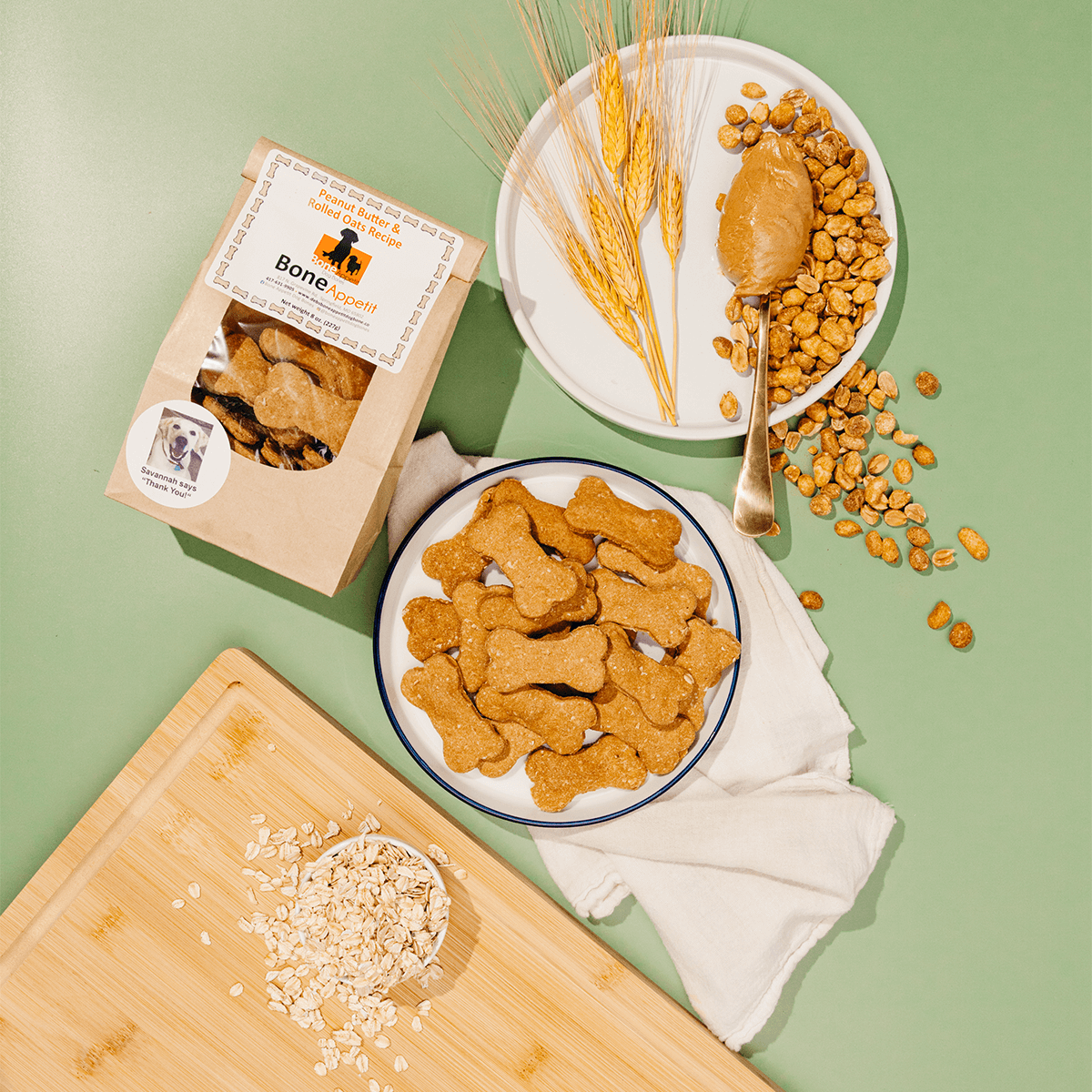 BoneAppetit-Treats-Product-Overhead-PeanutButter-RolledOats.png