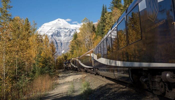 Rocky Mountaineer Land &amp; Train Tour (SOLD OUT)