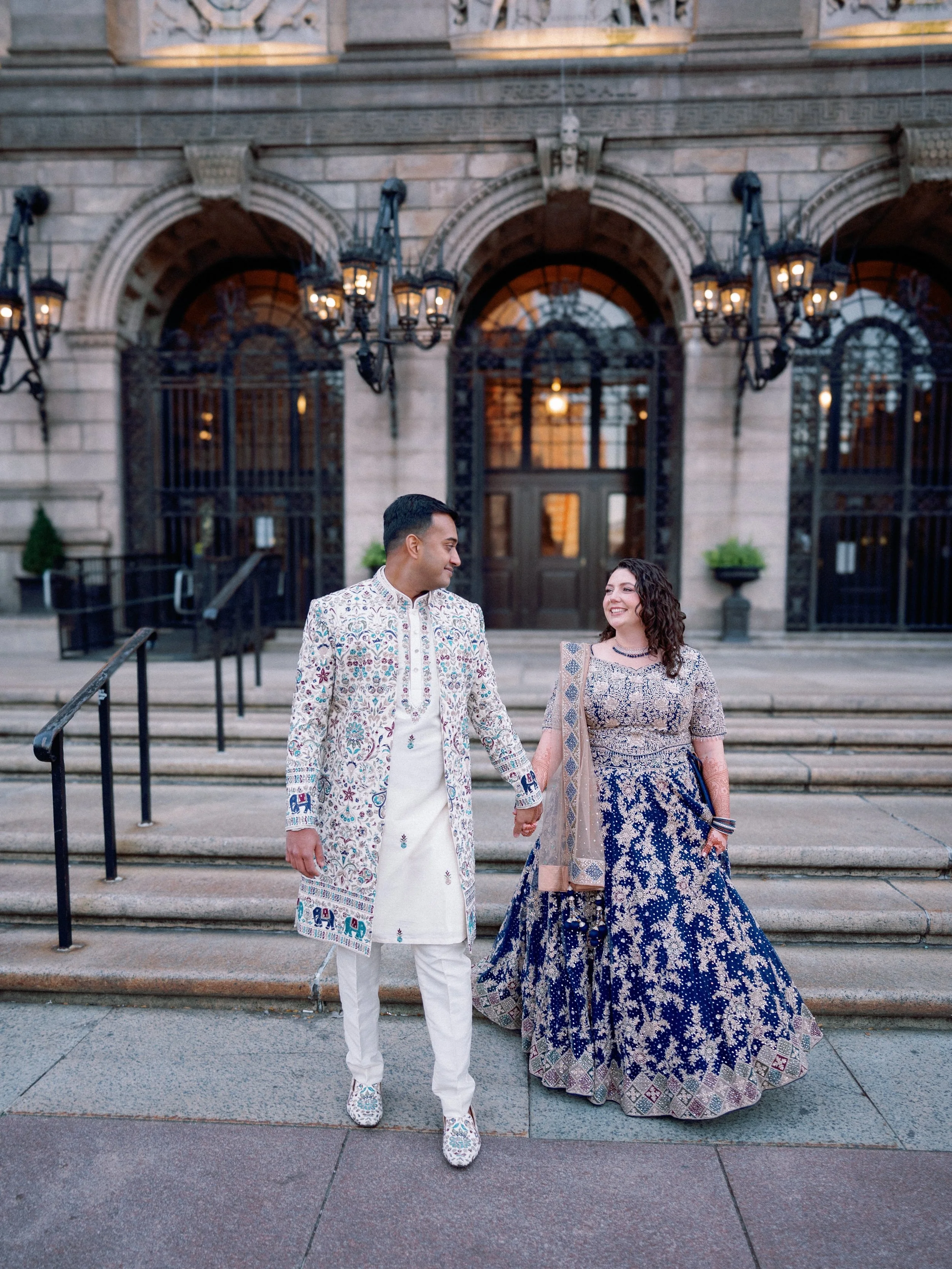 The crisp, cool air of fall off sets the heat these two give off! Gosh we love them! 
@stopgolove 
@jennyluubeauty 
@hennacafe_designs 
.
.
.
#bostonwedding #multiculturalwedding #henna #indianweddingwear #couplegoals