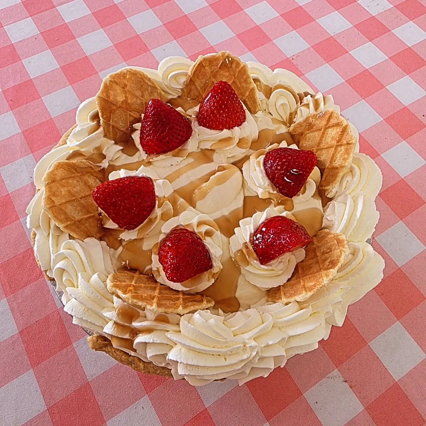 Mother&rsquo;s Day just got a whole lot sweeter 💐🥧🧇

Introducing our NEW Maple Waffle Pecan Pie. The perfect mix of cozy breakfast flavors and classic dessert. Think warm maple, golden waffle notes, and rich pecan goodness&hellip; all in one slice