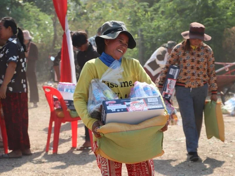 Donation_Refugees_Snule Trait_Banteay_Mean_Chey_11.jpg