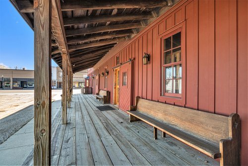 Side Porch.jpg