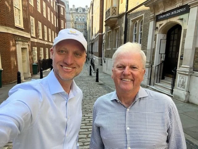 A Walk Through London with Trent Smyth and No Agenda