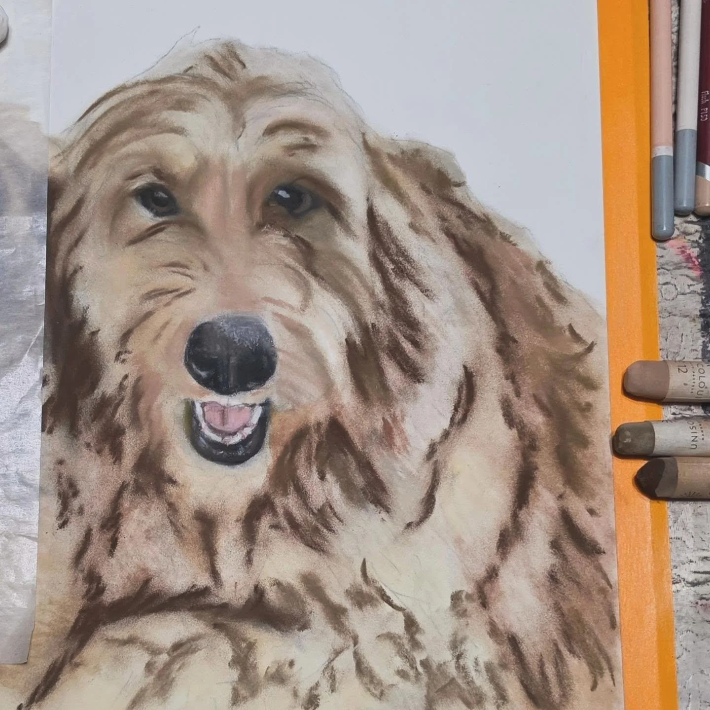 Happy Friday to everyone and here in the studio I'm working on some base color fur work on doggie #2.