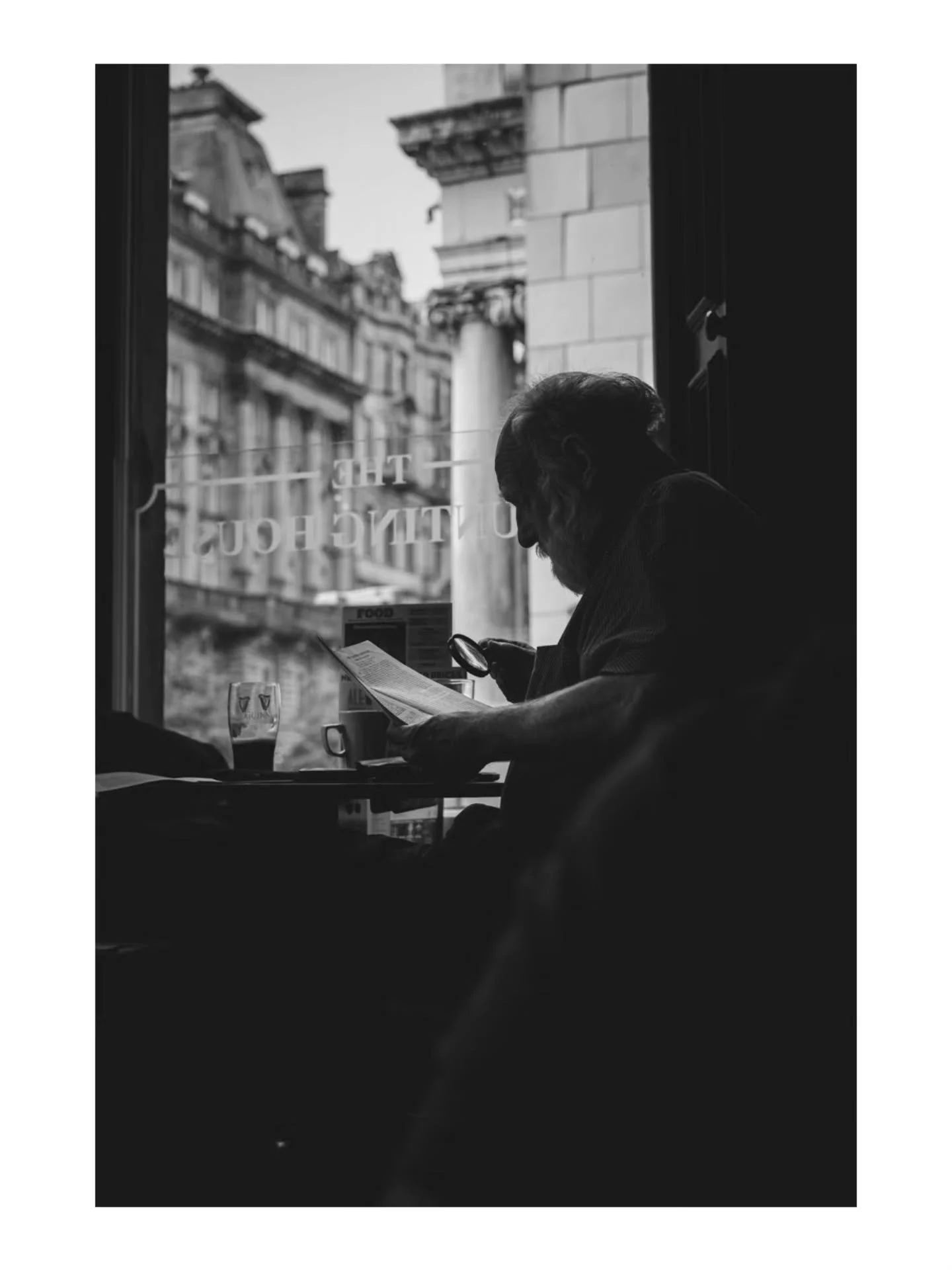 Out and about in Glasgow the other day, stopped for some food and got a nice couple of shots.