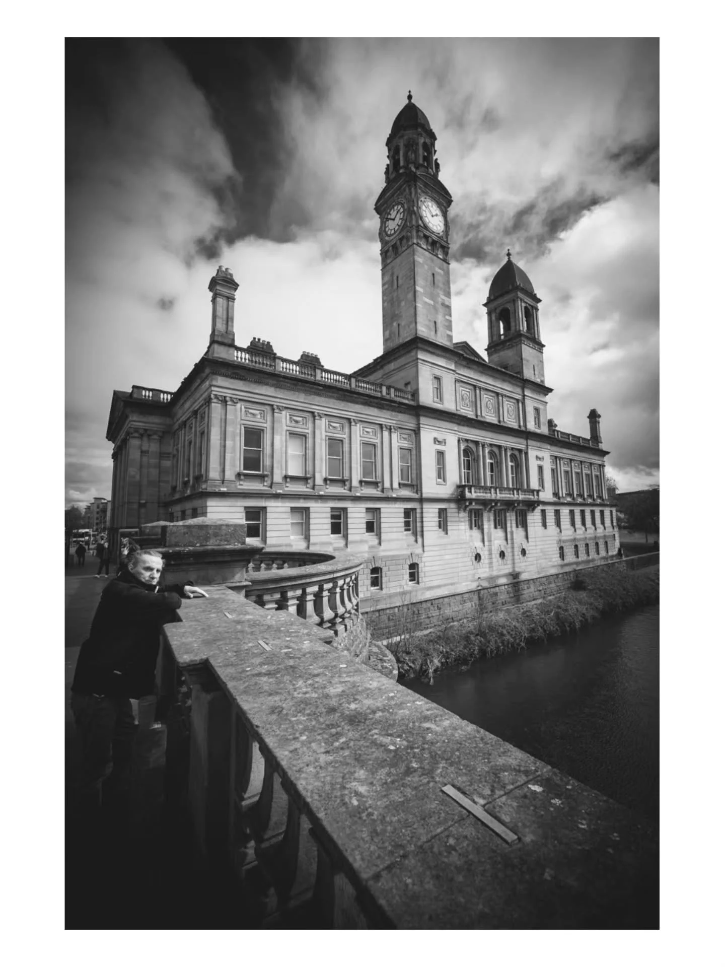 Testing out a new lens round Paisley! 
Unboxing and review coming soon!

@paisleytownhall 
@coats_paisley 
@paisleyabbeyofficial 
@paisley_first