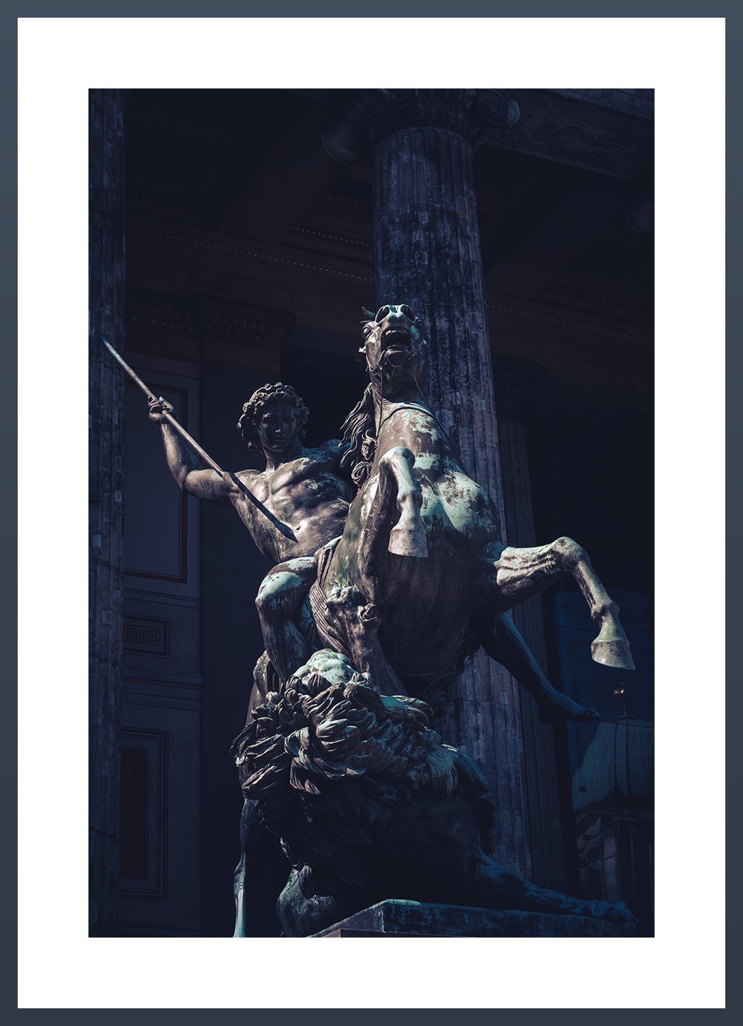 Statue-Hunter.jpg
