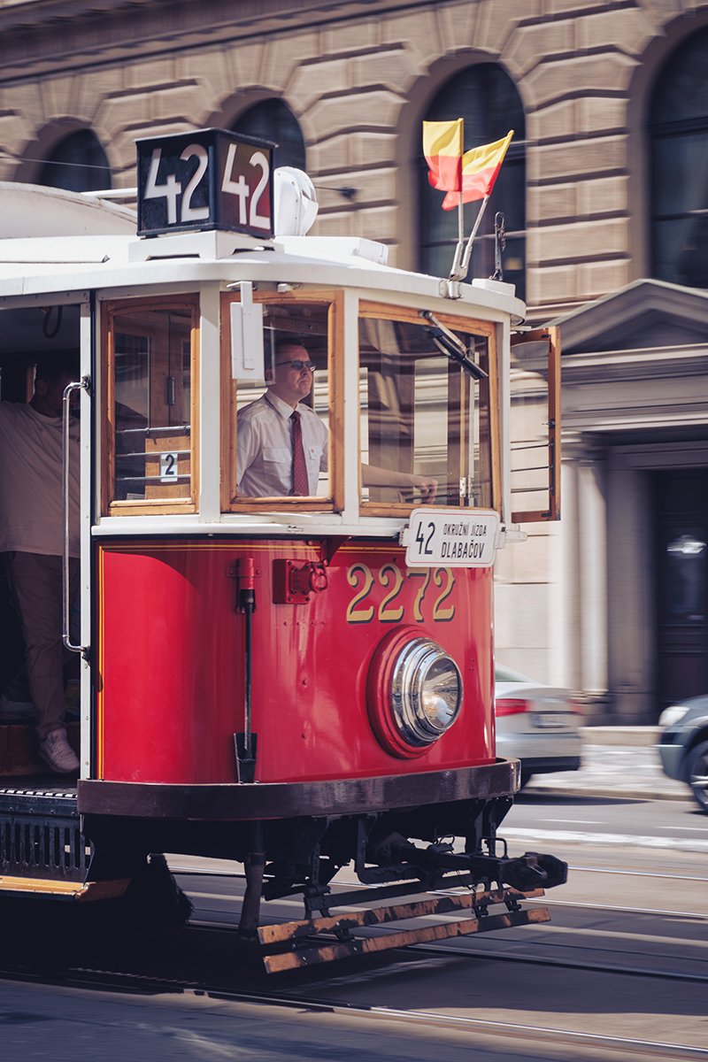 Traditional-Tram.jpg