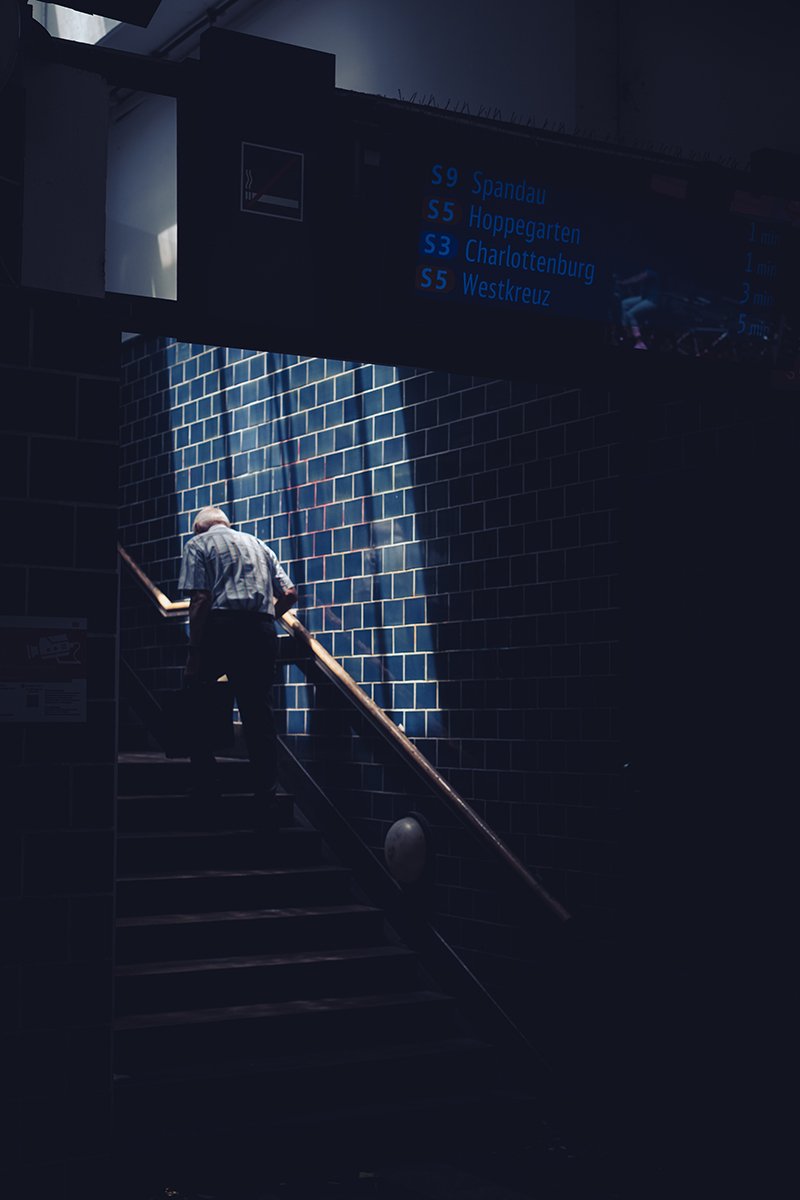 Street-Blue.jpg