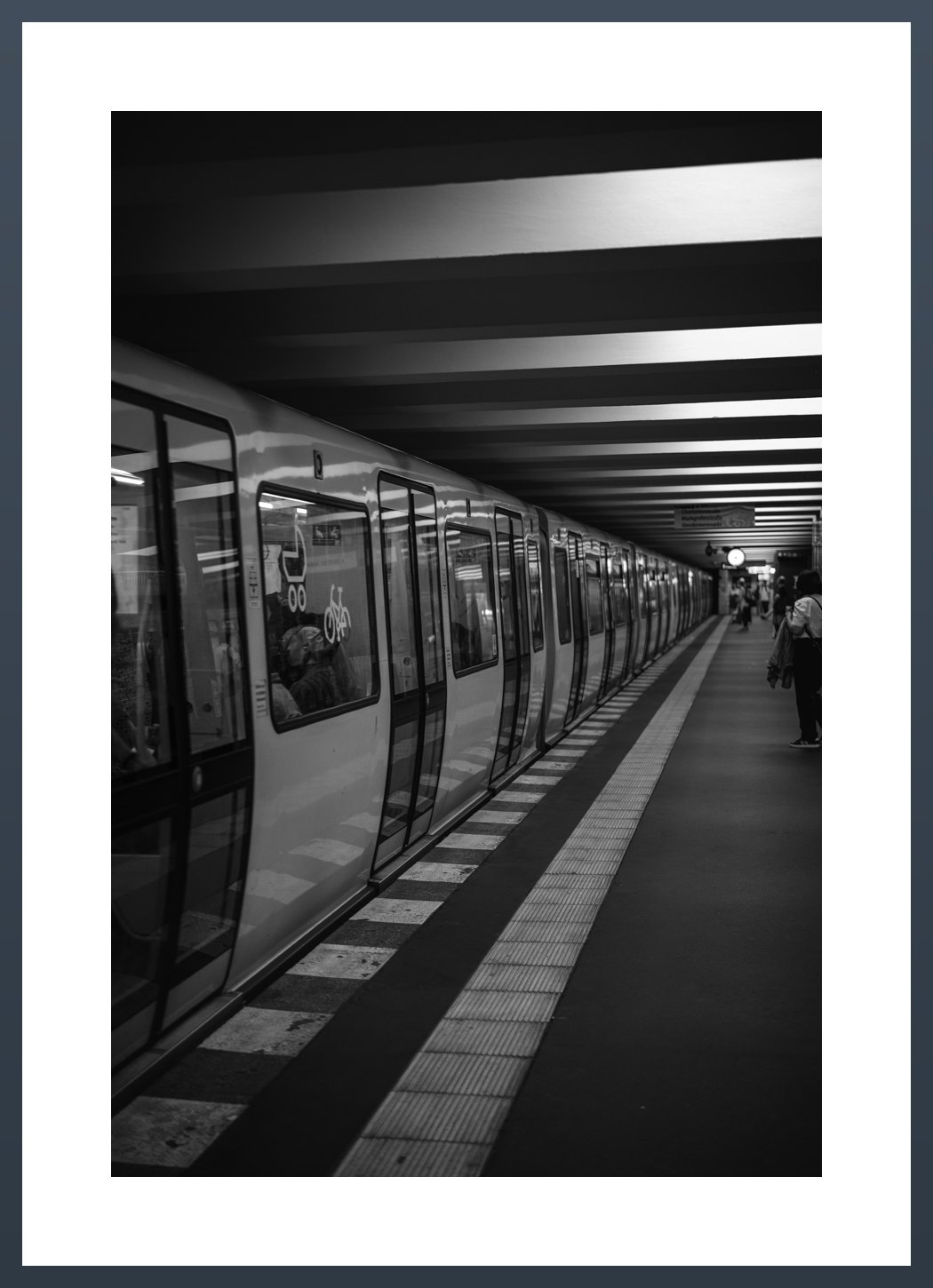 Ubahn-monochrome.jpg