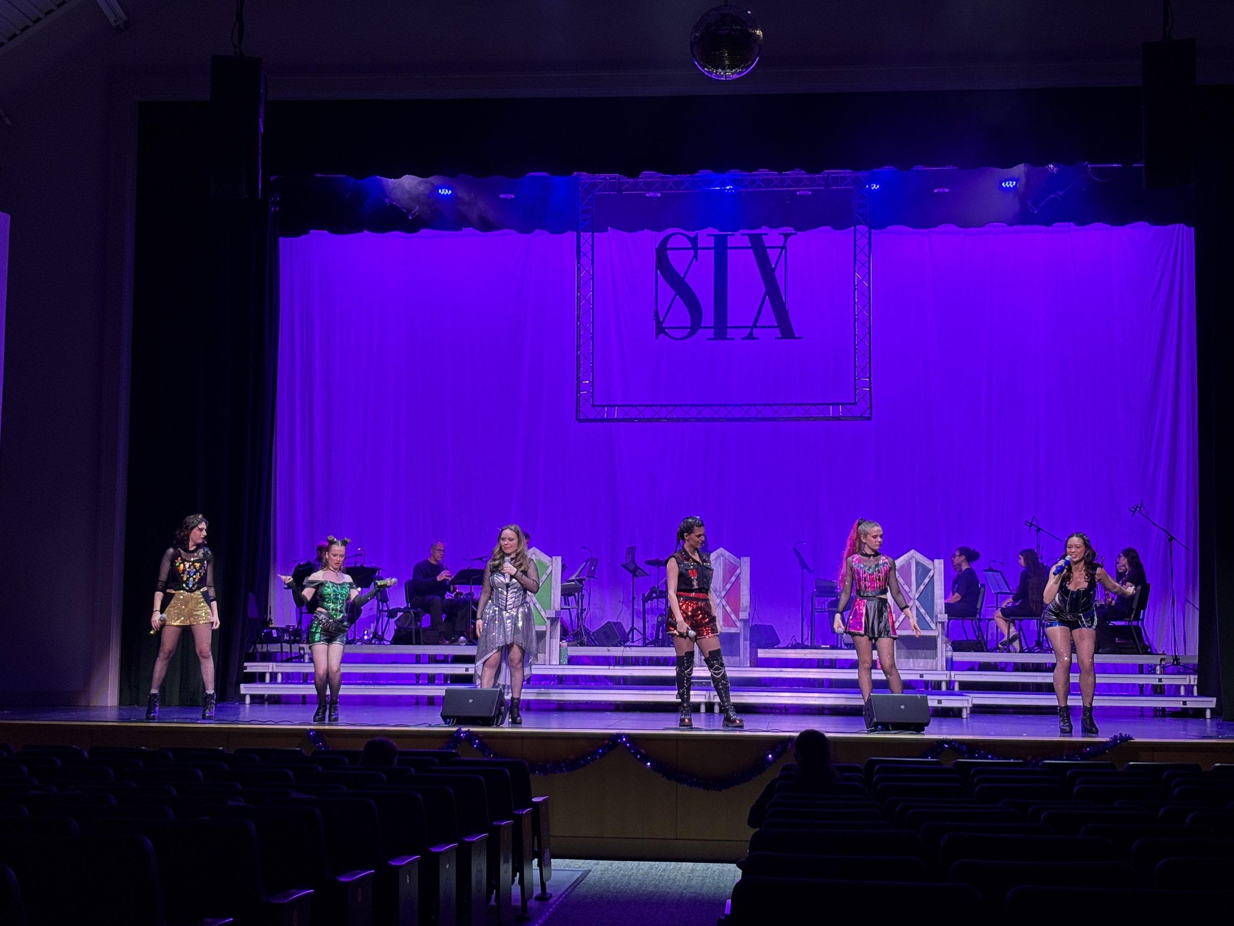 Reviews: Six: Teen Edition at Georgetown Visitation Preparatory School