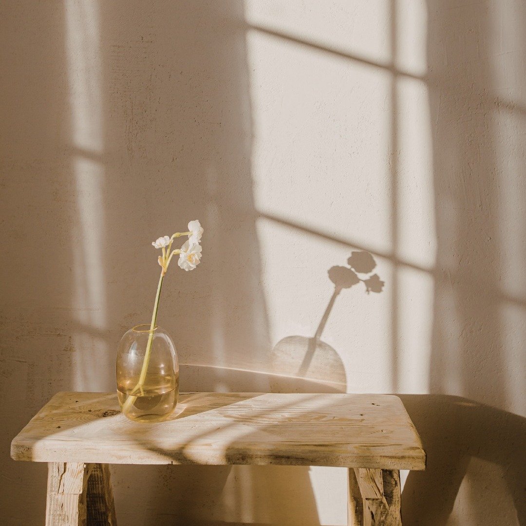 Lately I have felt a growing desire among many of the women I have been speaking with and spending time around. A desire for space to slow down and begin making sense of the stories we carry.
.
For some time now I have been wondering what it might lo