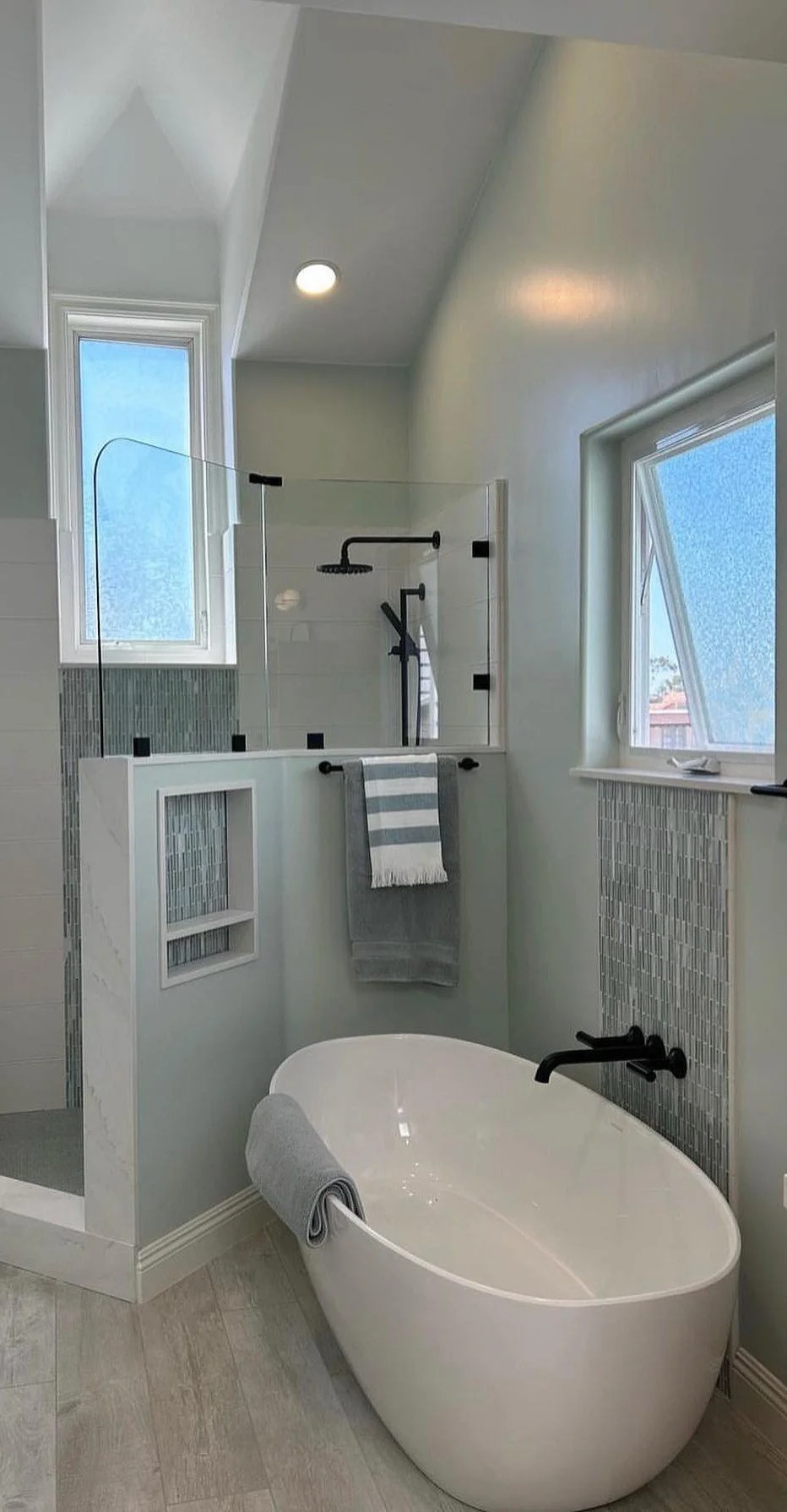 372588165_209980845413391_7767952859151751331_n (1).jpeg