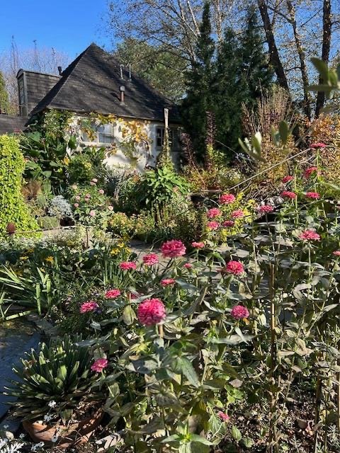 Plein air painting at Chanticleer Gardens